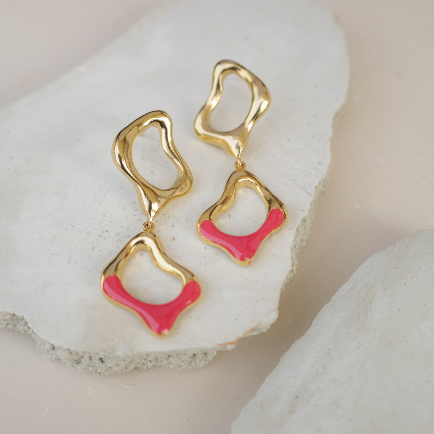 Cleo Earrings (Hot Pink)