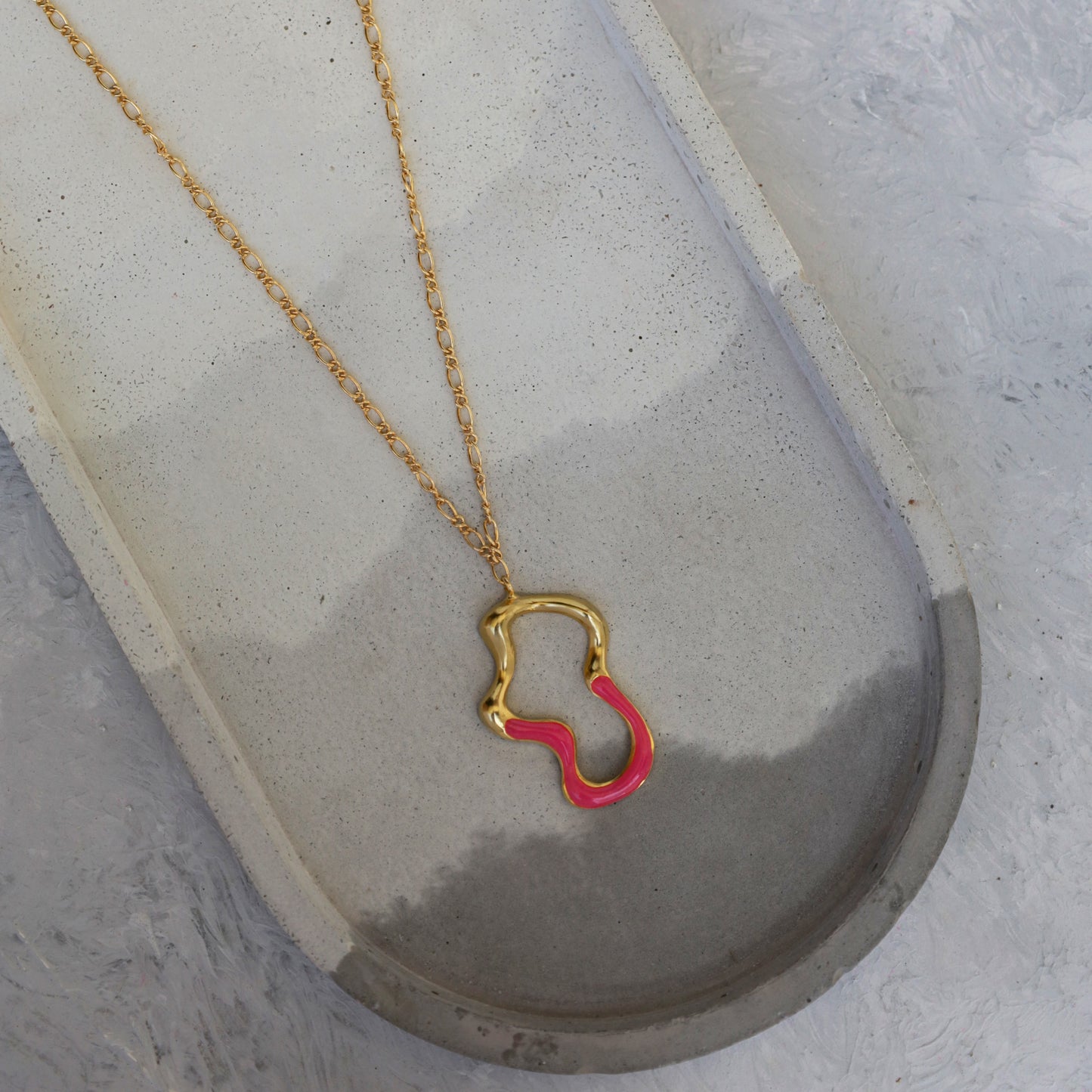 Klara Pendant (Hot Pink)